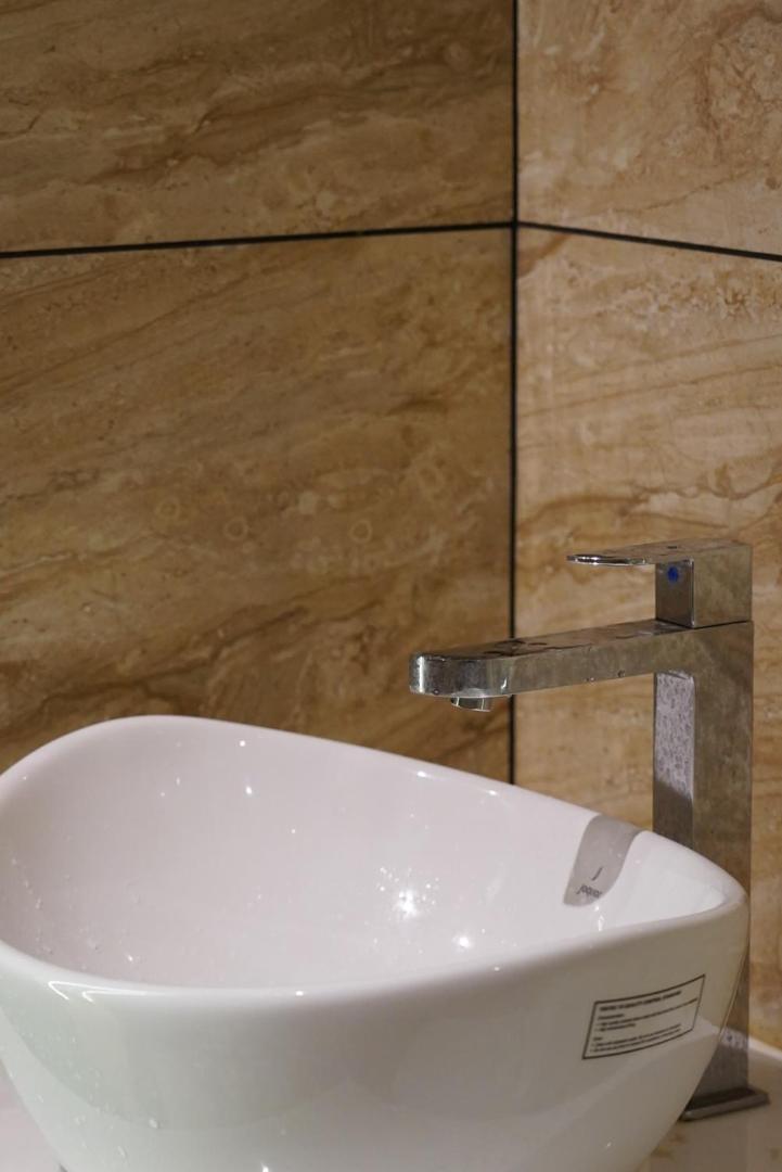 Kochi Dn Hotel מראה חיצוני תמונה